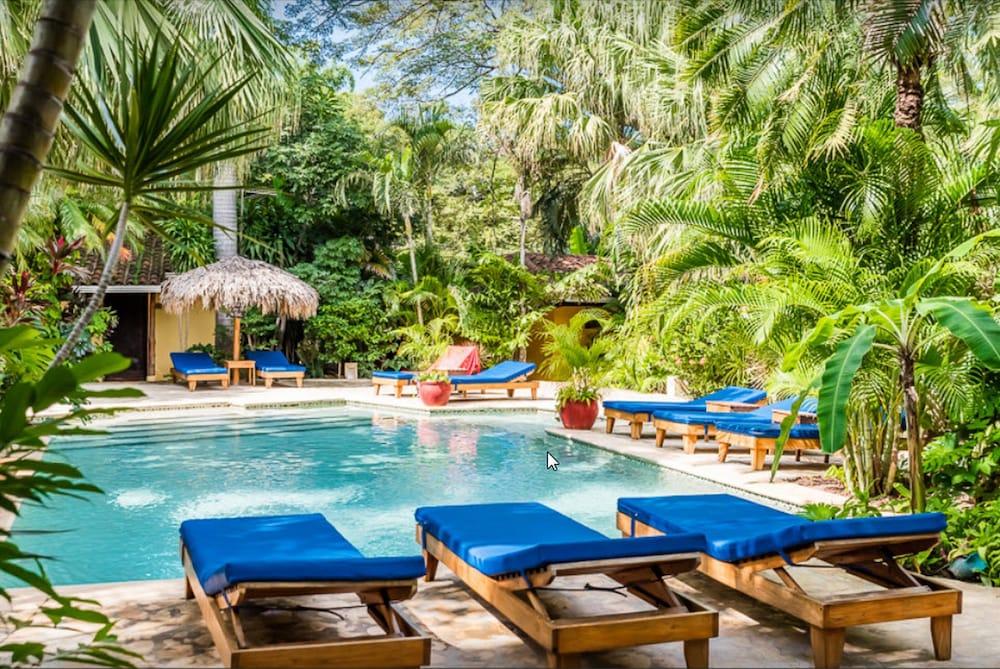 Hotel Pasatiempo Tamarindo Exteriör bild