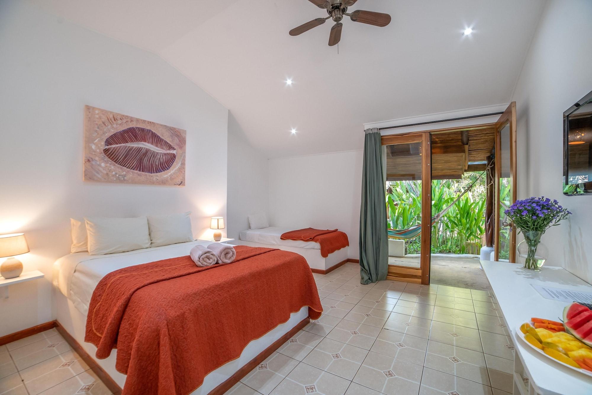 Hotel Pasatiempo Tamarindo Exteriör bild
