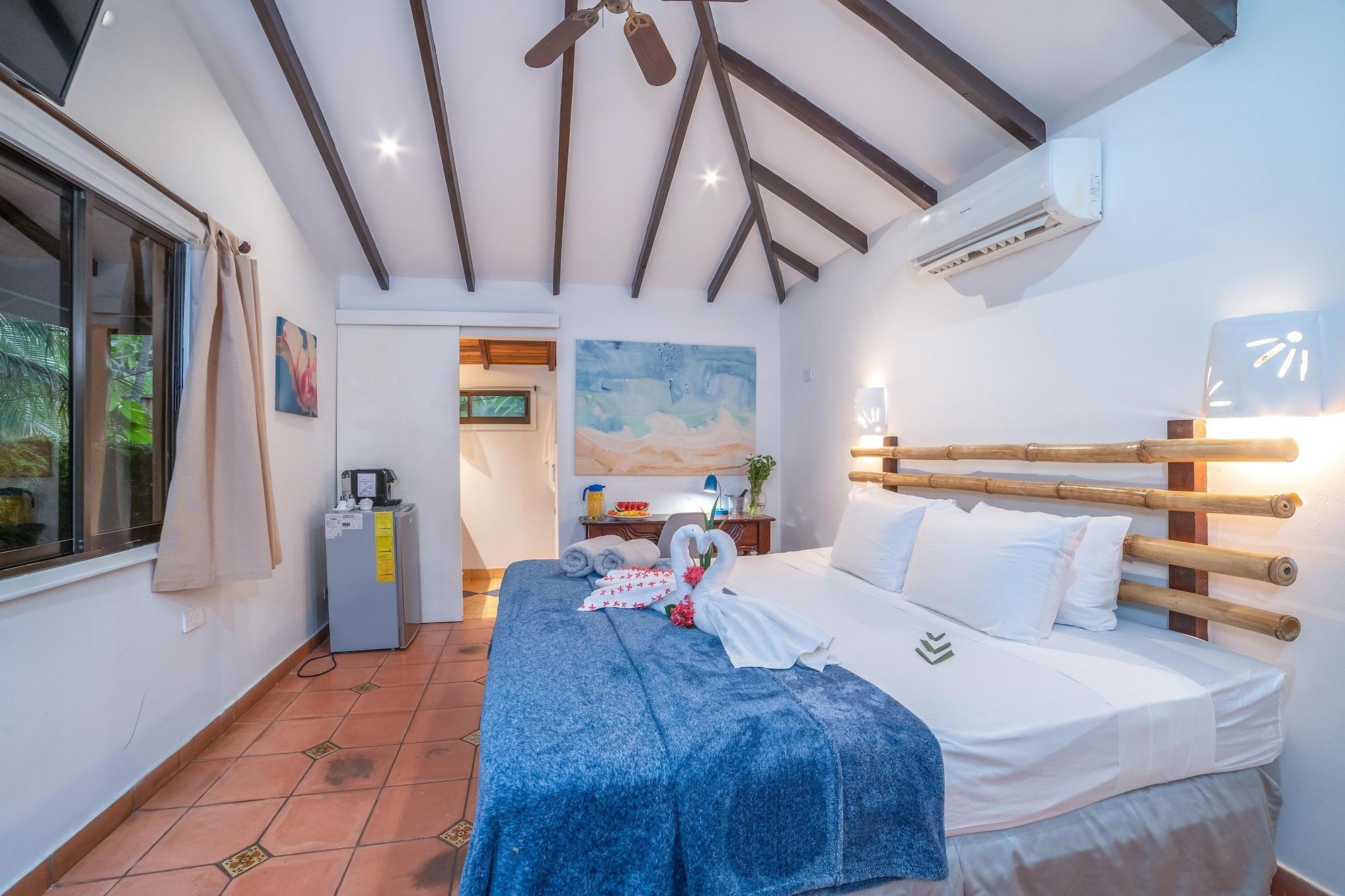 Hotel Pasatiempo Tamarindo Exteriör bild