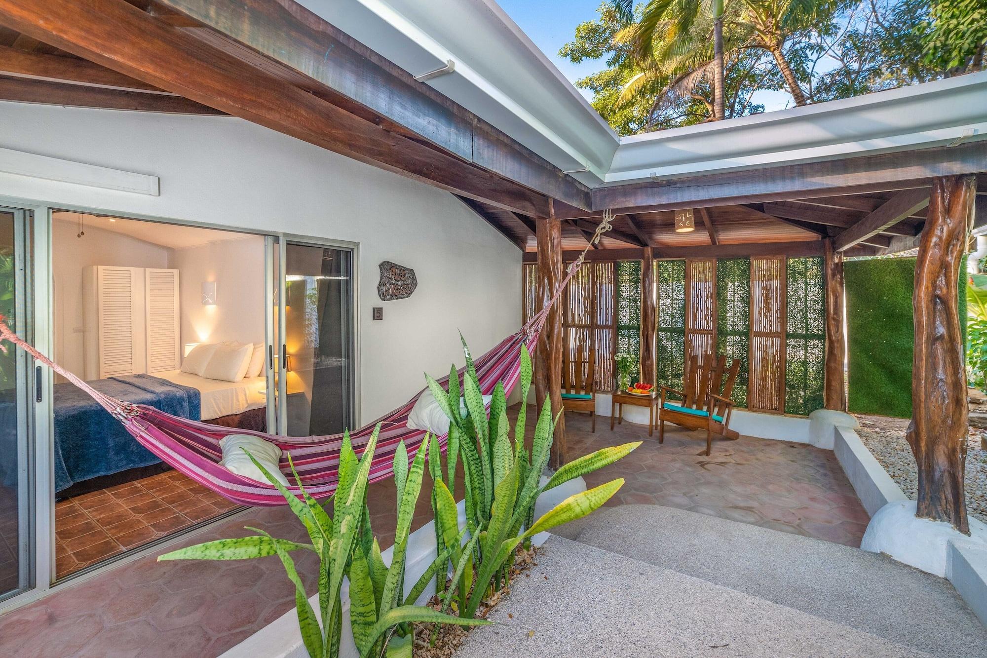 Hotel Pasatiempo Tamarindo Exteriör bild